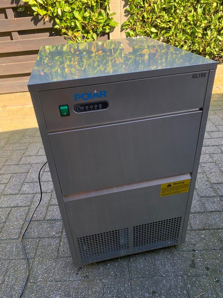 Iksblokjes apparaat 50kg ijs in 24u, Ophalen, Zo goed als nieuw