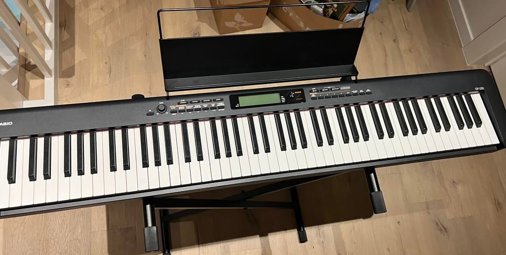 Casio piano, Muziek en Instrumenten, Keyboards, Ophalen, Zo goed als nieuw, Casio