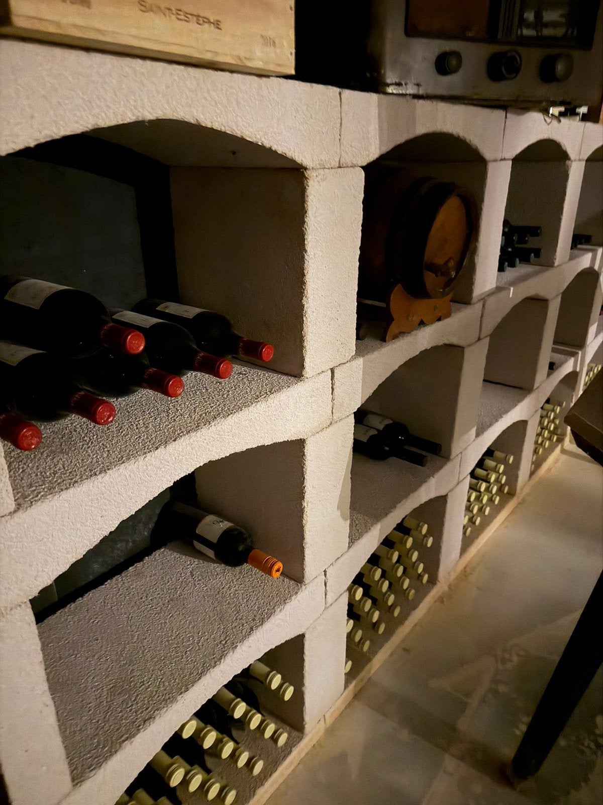 Wijn rek kelder, Huis en Inrichting, Ophalen, Zo goed als nieuw