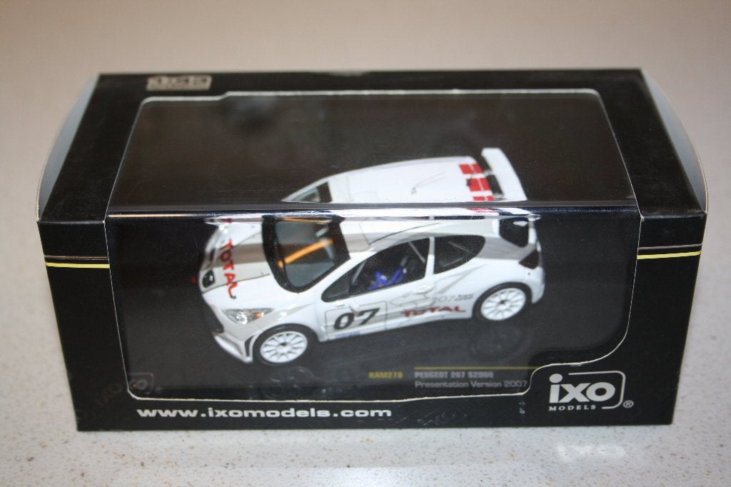 1:43 Ixo Peugeot 207 S2000 rally presentation version 2007., Ophalen of Verzenden, Zo goed als nieuw, Auto