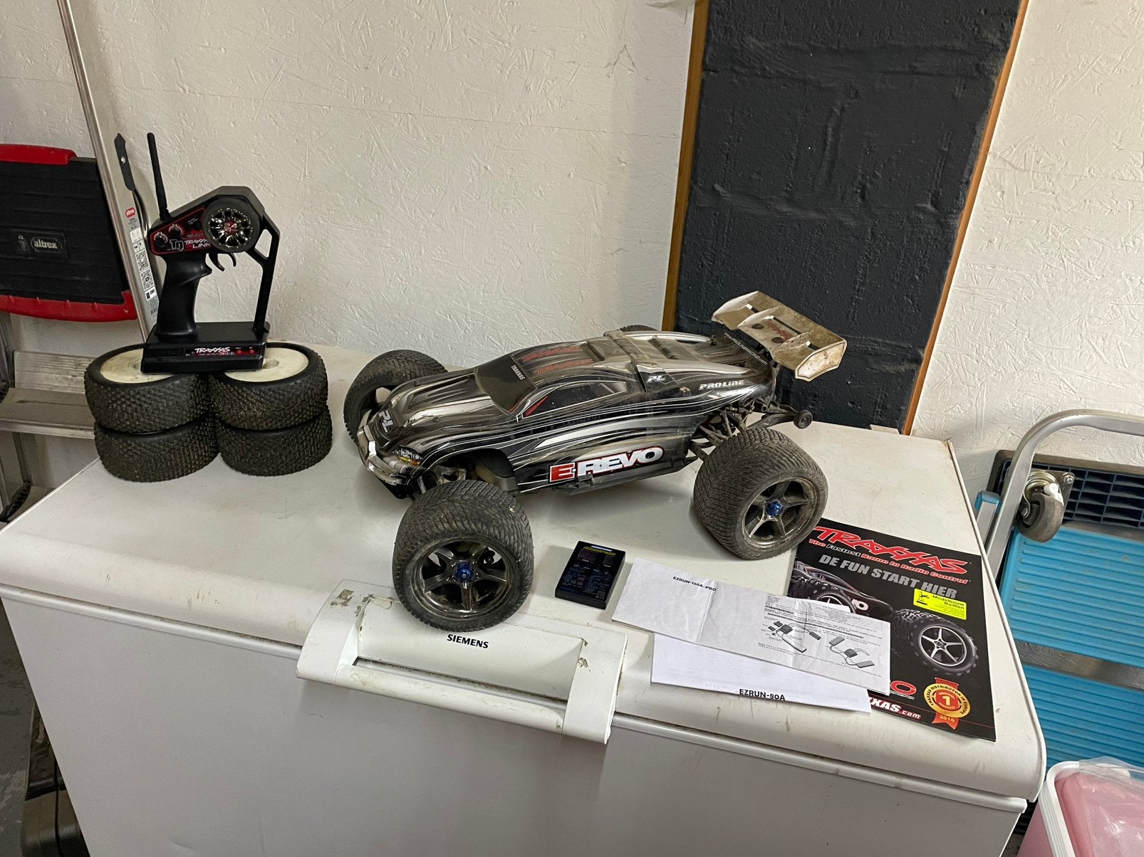 Voiture téléguidée rc buggy traxxass traxxas 1/8 e-revo, Enlèvement ou Envoi, Échelle 1:8, Voiture off road, Utilisé