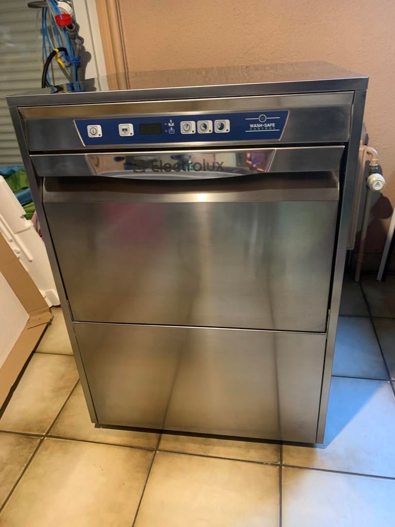 Lave vaisselle professionnel Electrolux à double paroi,, Articles professionnels, Horeca | Équipement de cuisine, Enlèvement