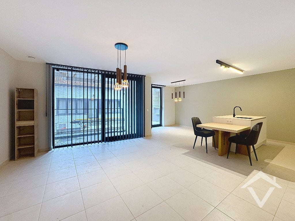 Instapklaar appartement met garage in centrum Koekelare, Province de Flandre-Occidentale, 2 pièces, Appartement, 102 m²