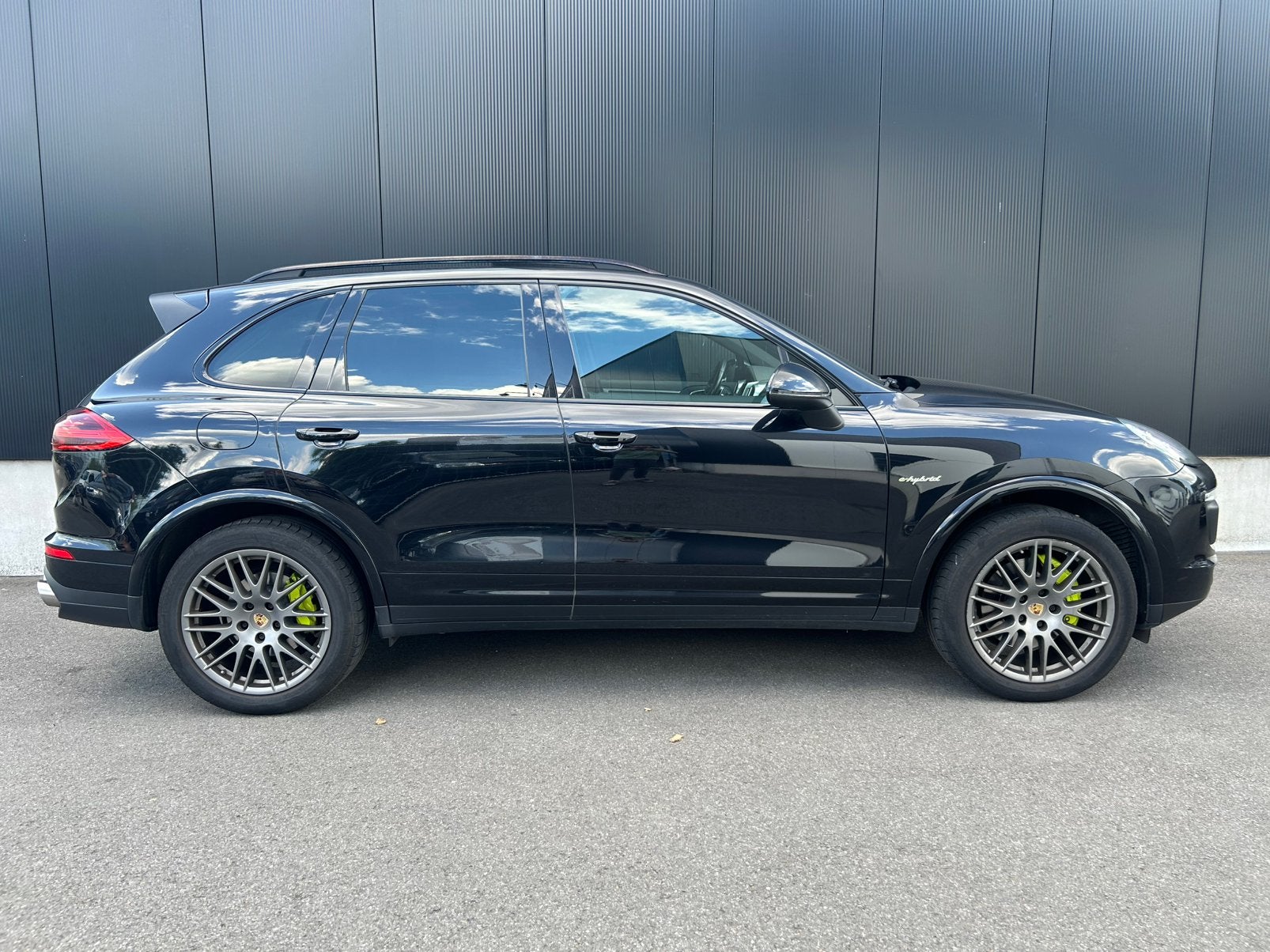 Porsche Cayenne S E-Hybrid 3.0i V6 SportChrono Pano, Autos, Porsche, Cuir, Cayenne, Achat, Euro 6