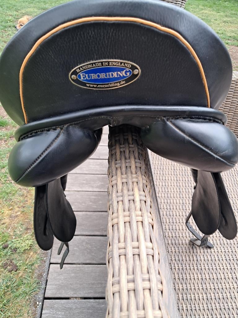 Dressuur zadel euroriding 17 inch, Dieren en Toebehoren, Ophalen, Gebruikt, Dressuur