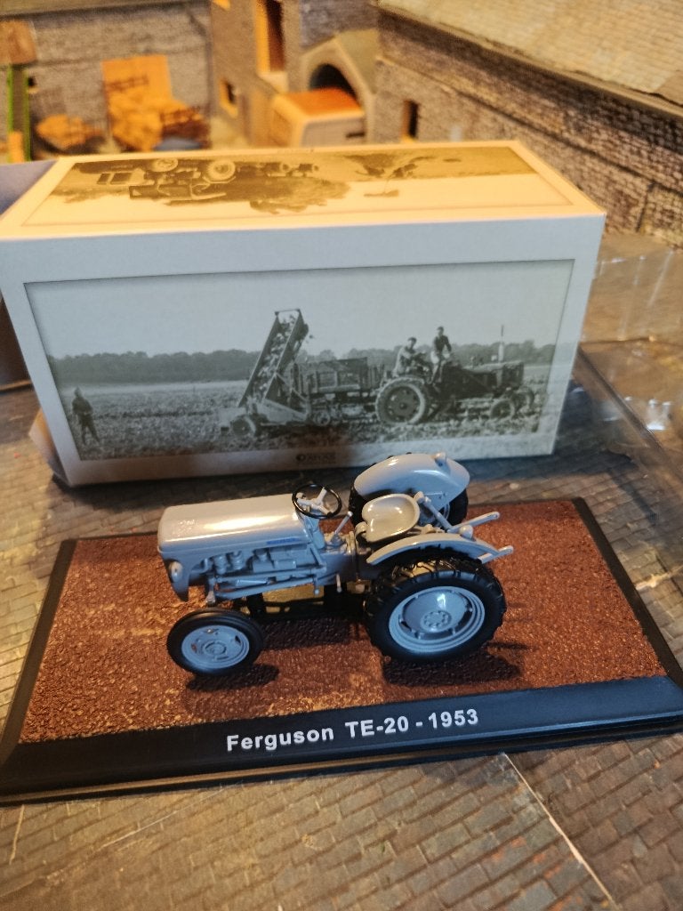 Tracteur Ferguson TE20 Éditions Atlas dans boîte d'origine, Enlèvement ou Envoi