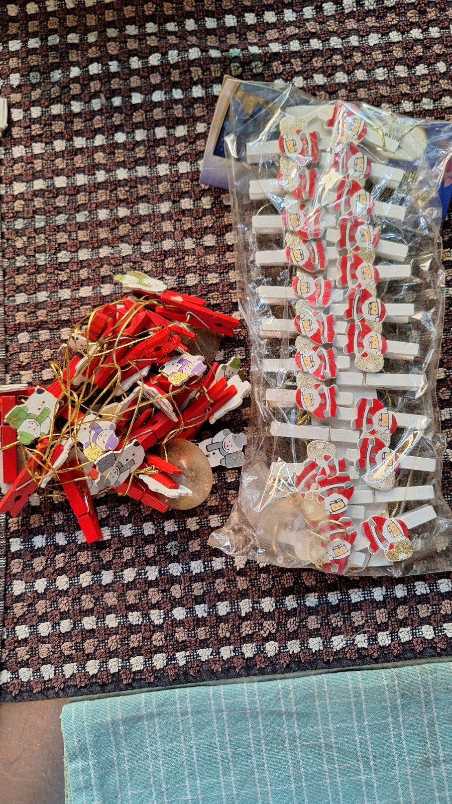 2 cordes à linge en forme de cartes de Noël avec ventouses —, Enlèvement ou Envoi