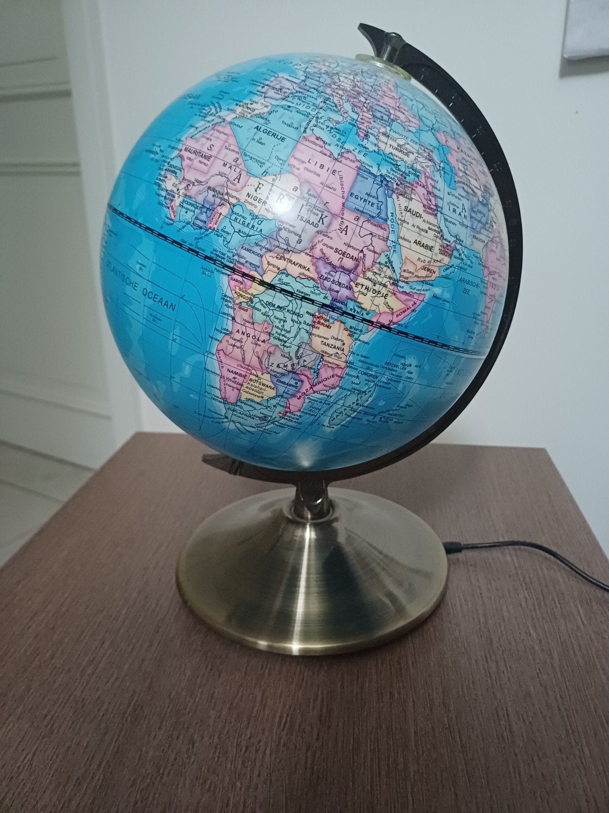 Wereldbol met dubbele functie (verlichte sterrenbeelden), Huis en Inrichting, Ophalen, Kunststof, 21 cm, Overige typen