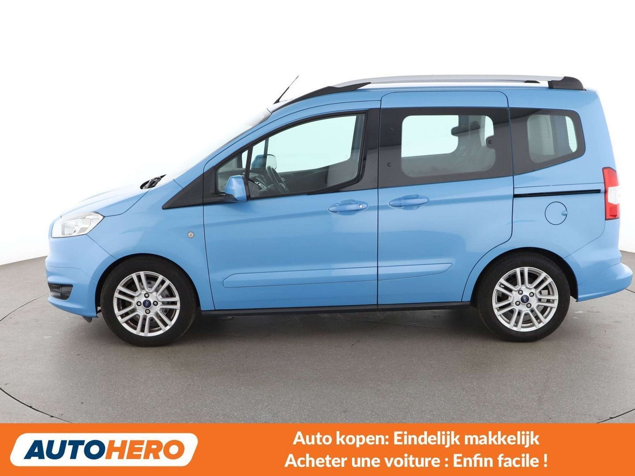 Ford Tourneo 1.5 TDCi Titanium (bj 2017), Auto's, Stof, 95 pk, Blauw, 5 deurs