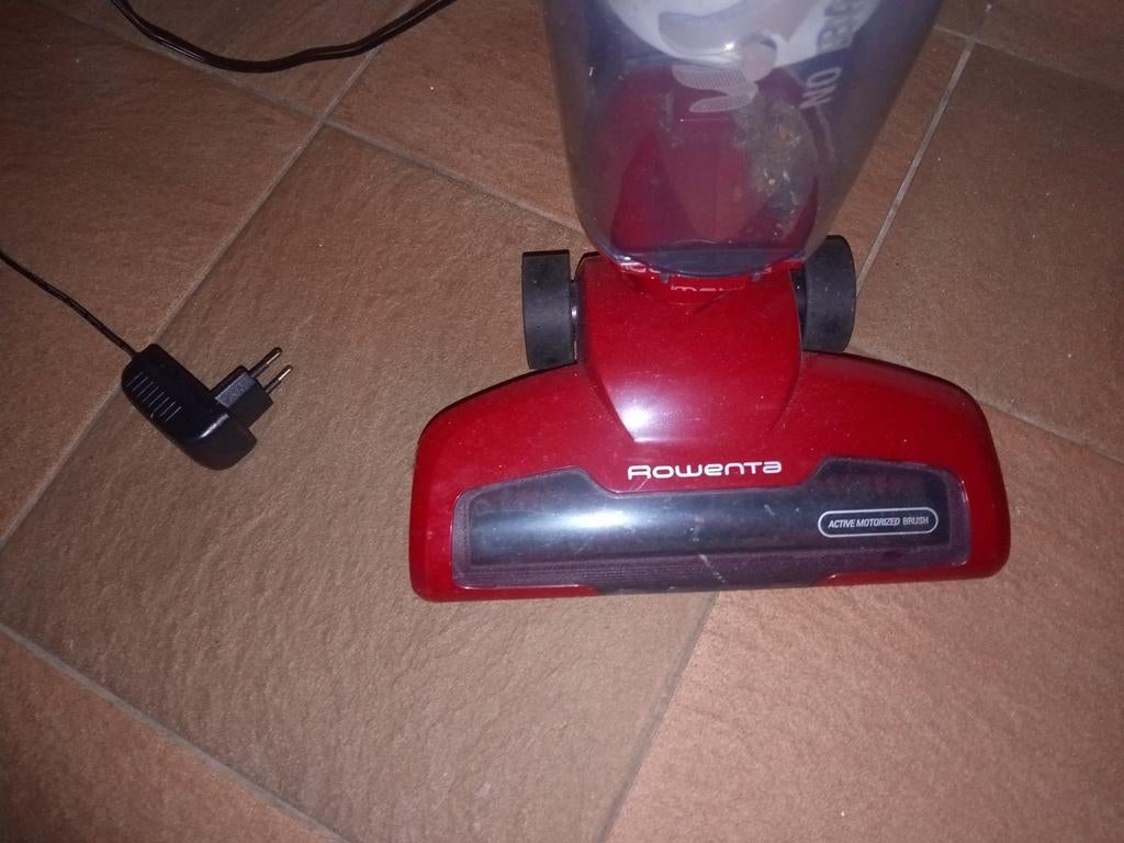 À vendre : un appareil sans fil Rowenta Air Force 14,4 V d'o, Electroménager, Enlèvement