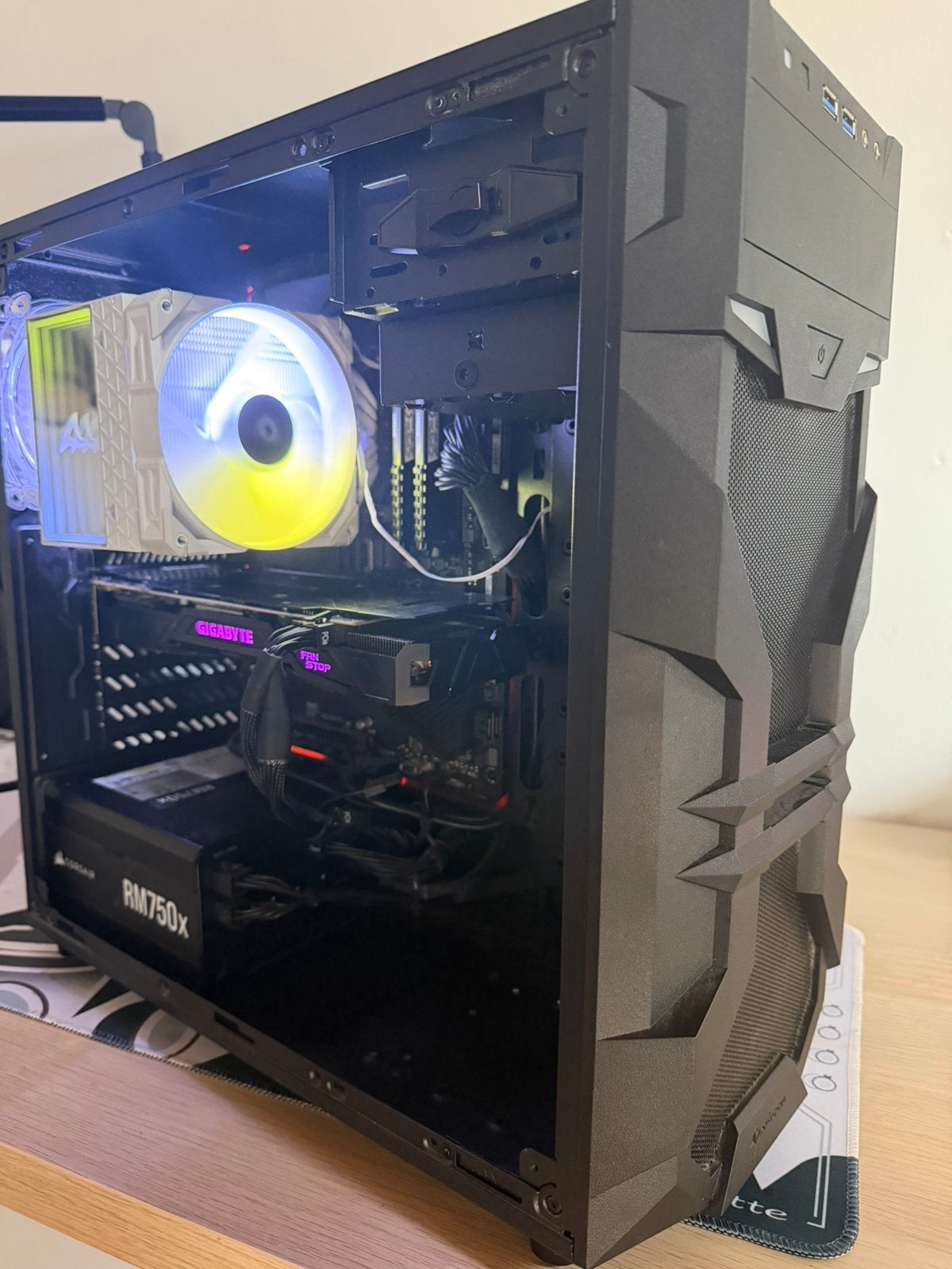 Pc gaming, Informatique & Logiciels, Ordinateurs de bureau, Comme neuf, SSD, 8 GB, Gaming, Enlèvement ou Envoi
