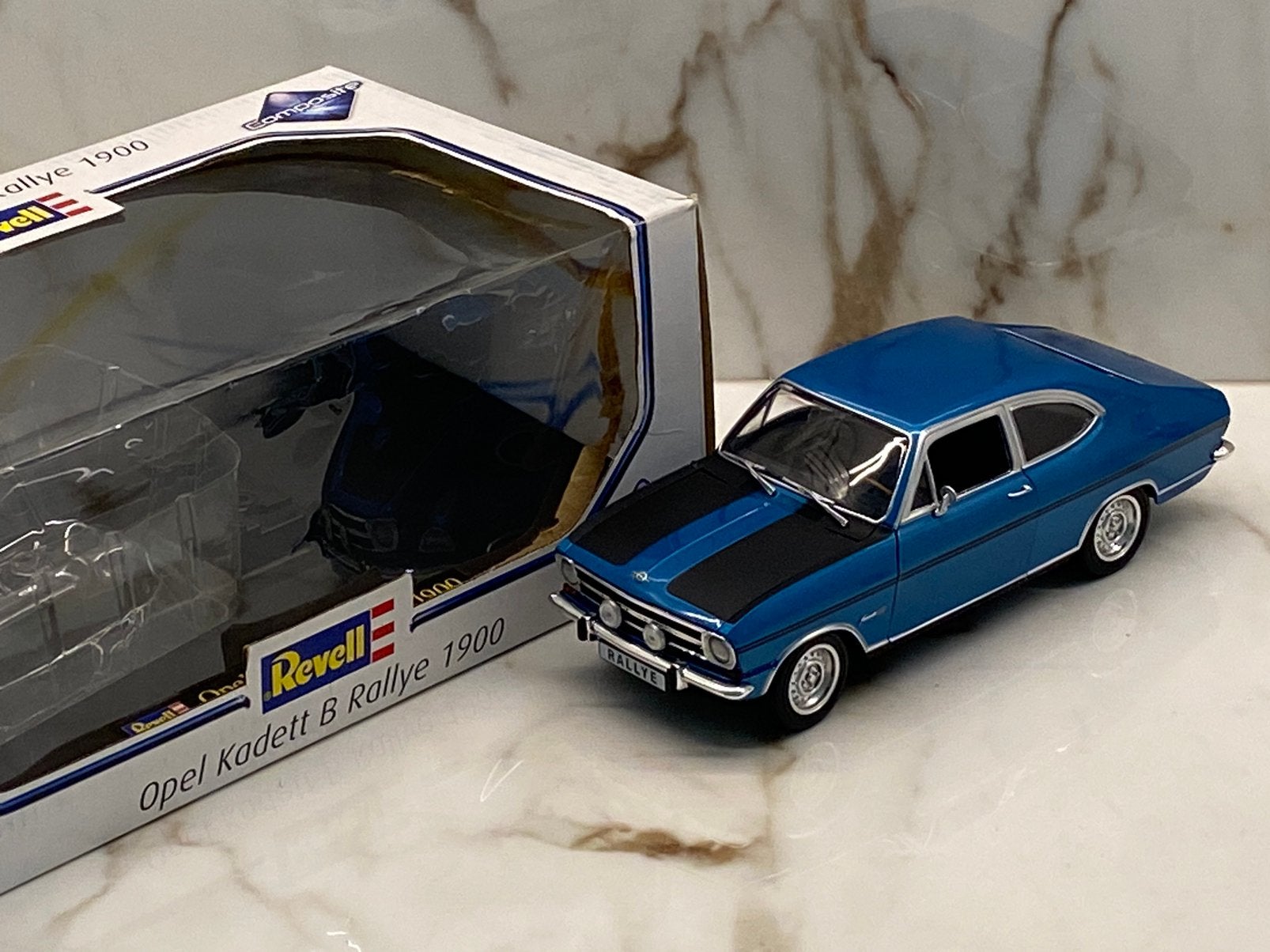 Revell Opel Kadett B Rallye 1900 - 1:18, Ophalen of Verzenden, Zo goed als nieuw, Revell