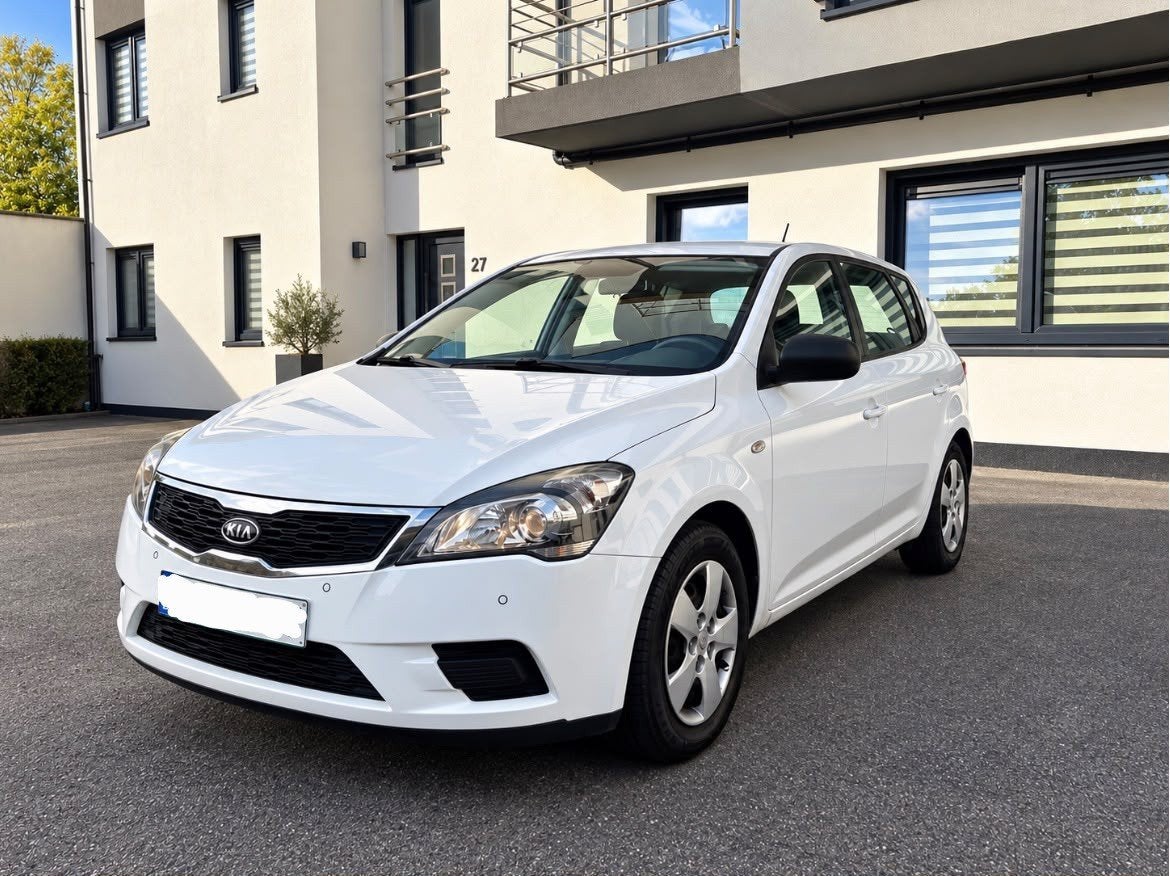kia ceed 1.4 essence 110000 km prête a immatriculé, Auto's, Particulier, Benzine, Te koop
