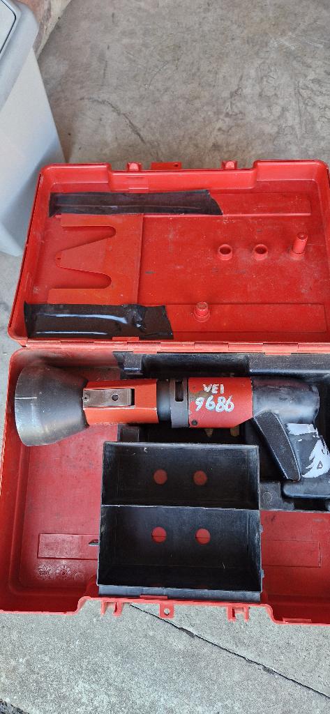 Hilti Schiethamer DX 450 en  Hilti DX 600N Schiethamer, Doe-het-zelf en Bouw, Gereedschap | Handgereedschap, Gebruikt, Ophalen