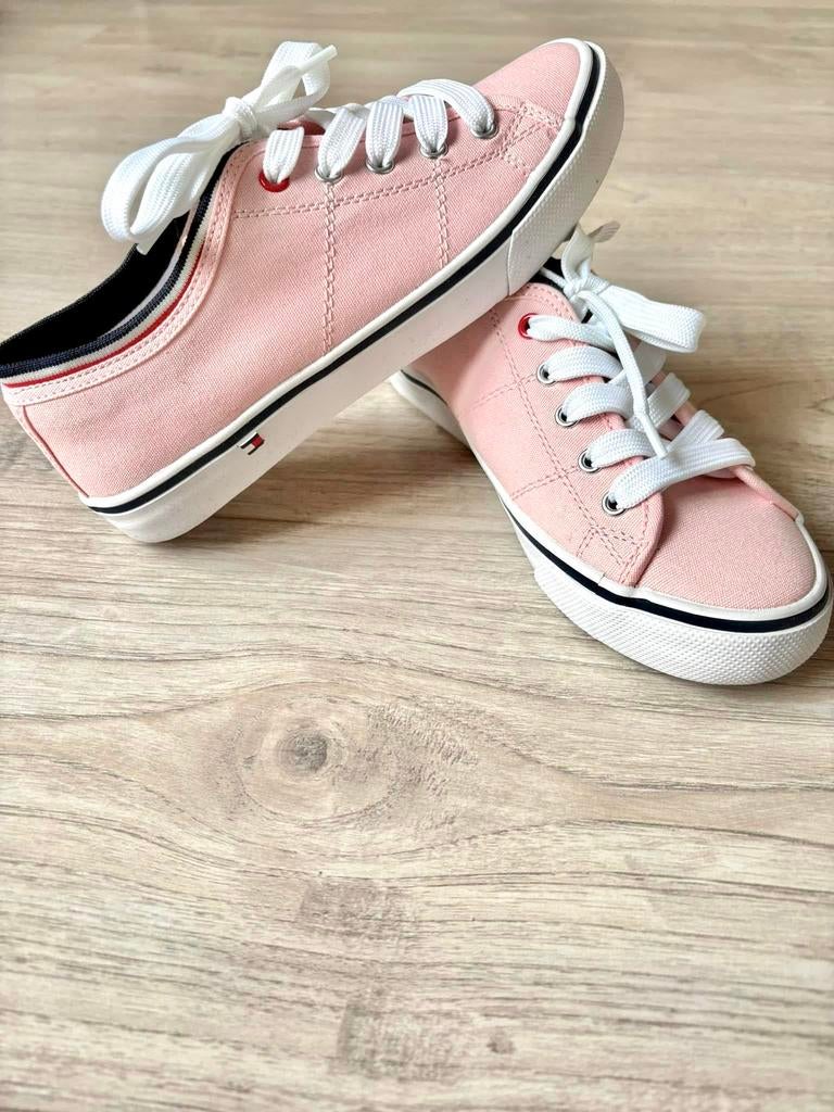 Roze meisjes sneaker tommy hilfiger maat 34, Enfants & Bébés, Vêtements enfant | Chaussures & Chaussettes, Neuf, Tommy Hilfiger
