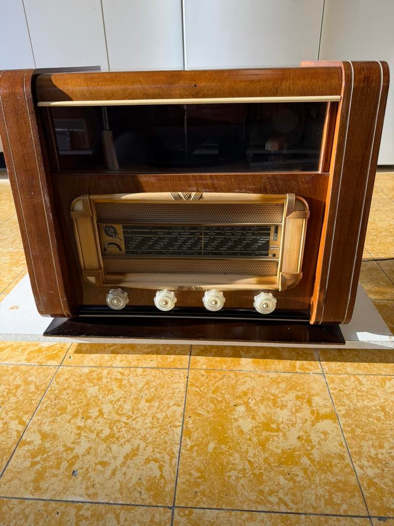 R/R radio platenspeler, Ophalen