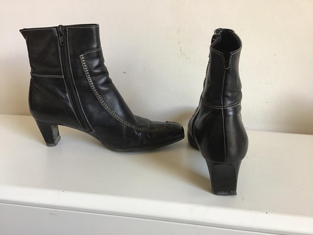 Enkellaarsjes van Gabor , maat 4,5 (37,5), Kleding | Dames, Ophalen of Verzenden, Zwart