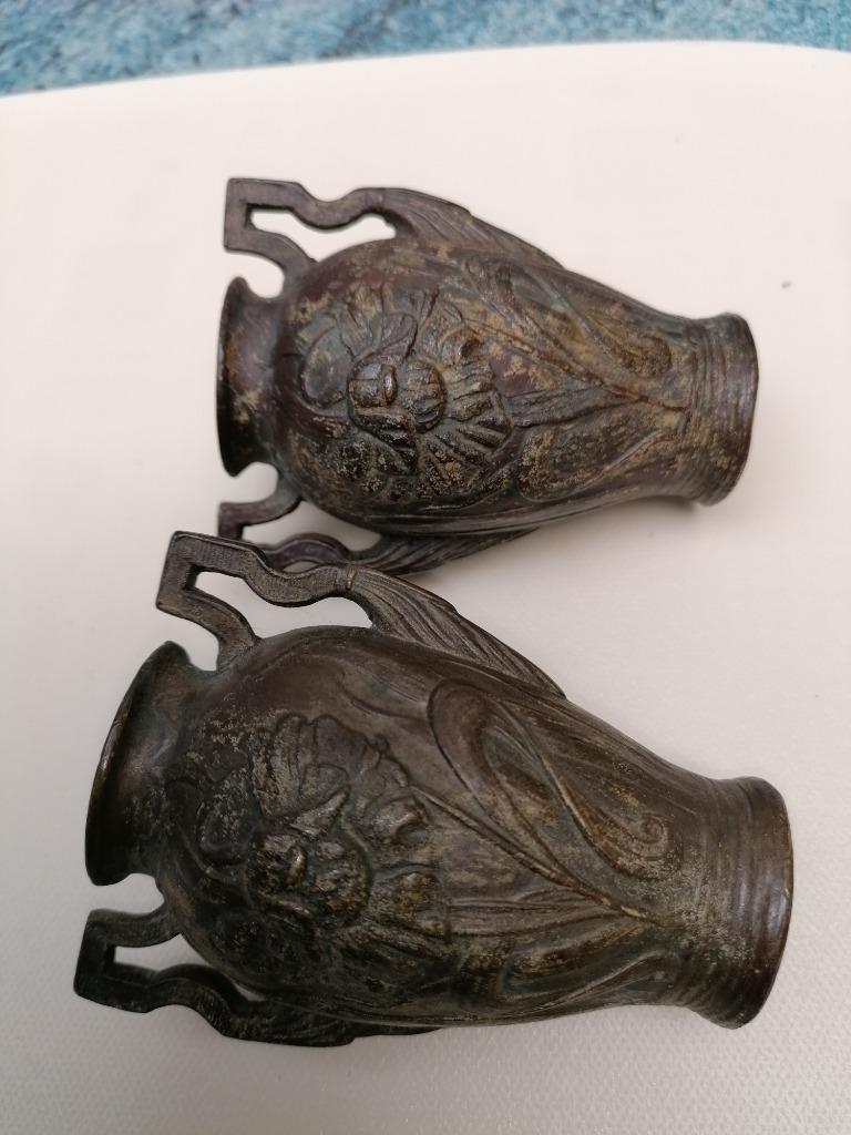 2 zeer oude  kleine vaasjes zeldzame vondst. ° 1900, Enlèvement ou Envoi