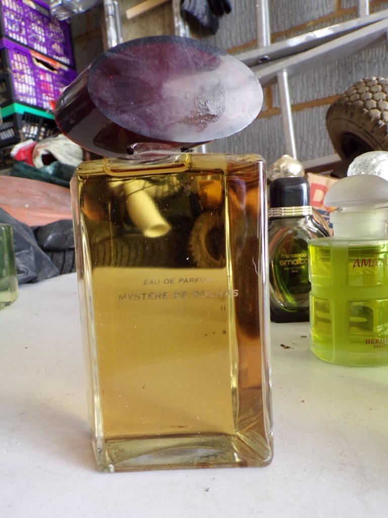 FLACON MYSTERE DE ROCHAS, Collections, Utilisé, Bouteille de parfum