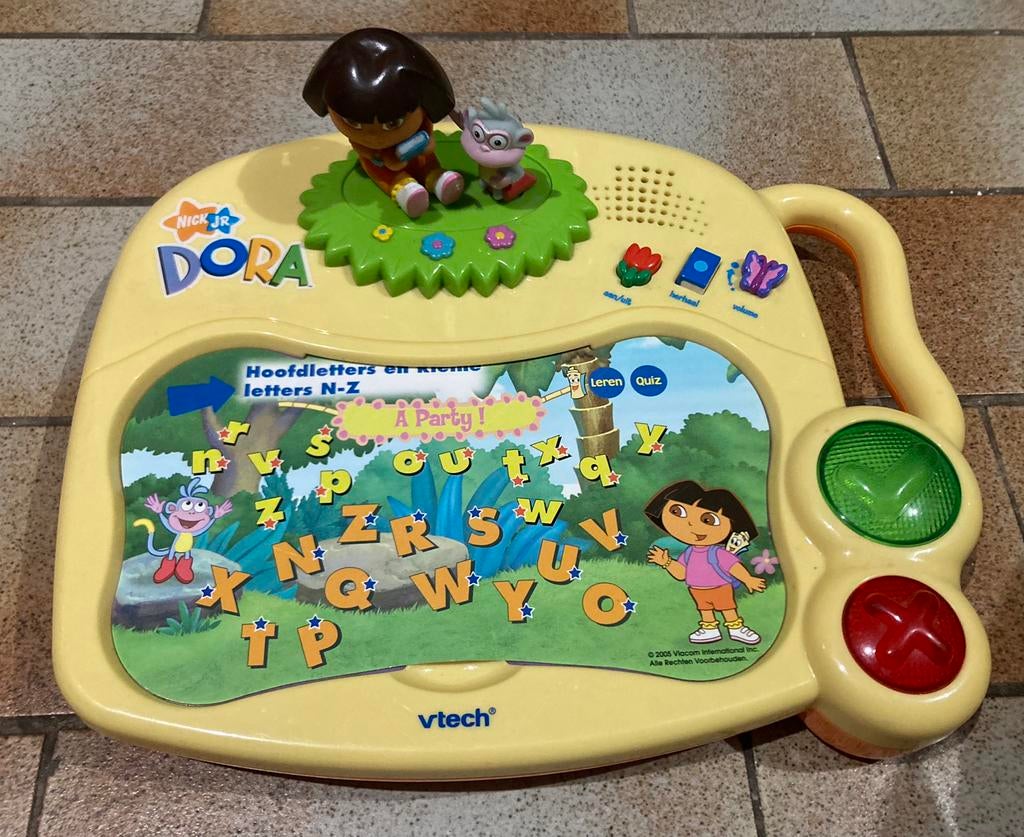 Vtech Dora laptop met 15 kaarten om allerlei te leren., Kinderen en Baby's, Speelgoed | Vtech, Ophalen of Verzenden, Zo goed als nieuw
