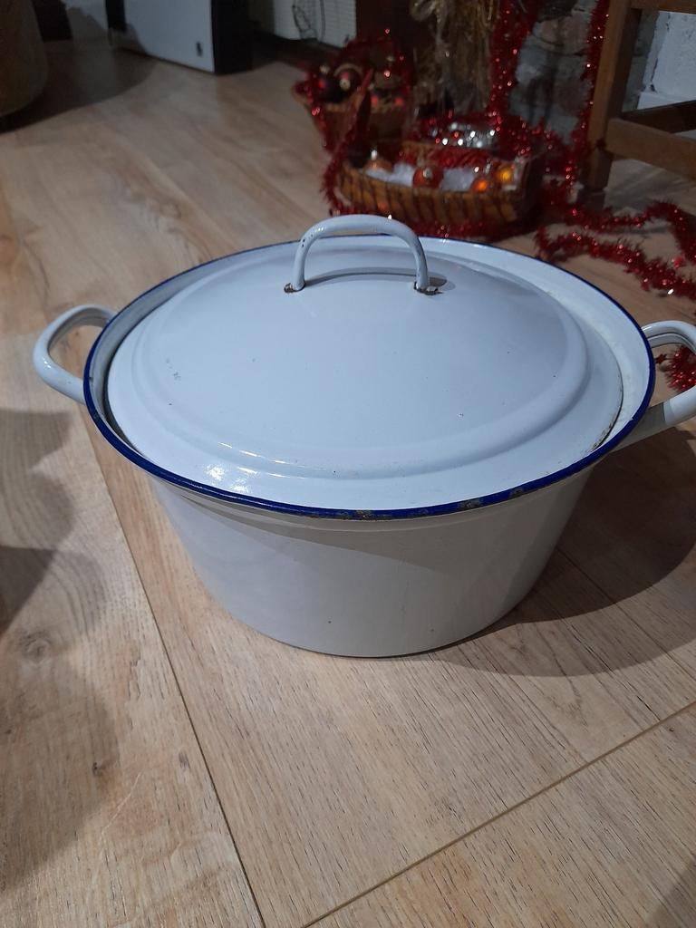 Ancienne grande casserole  émaillée  pour déco, Enlèvement ou Envoi