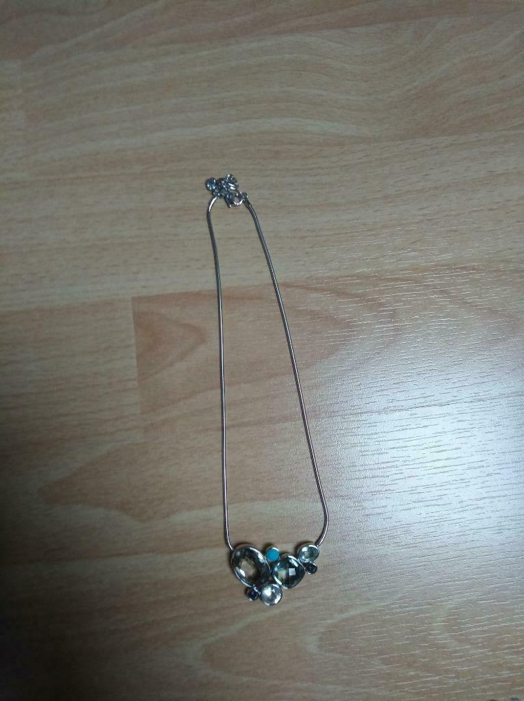 Collier Swarovski, Enlèvement, Neuf