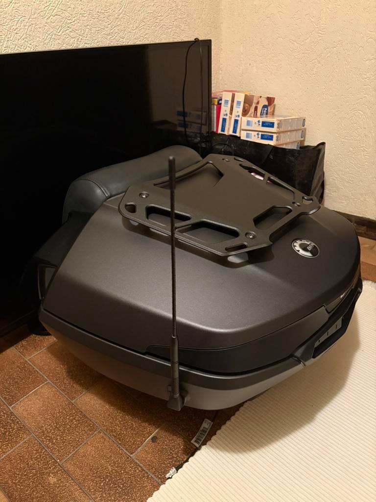 Can am spyder rt / sea to sky achterbak, Ophalen, Zo goed als nieuw