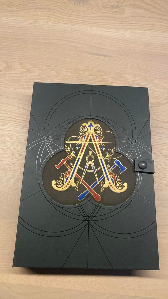 Tomorrowland treasure case 2023 incl bandje, Enlèvement, Comme neuf