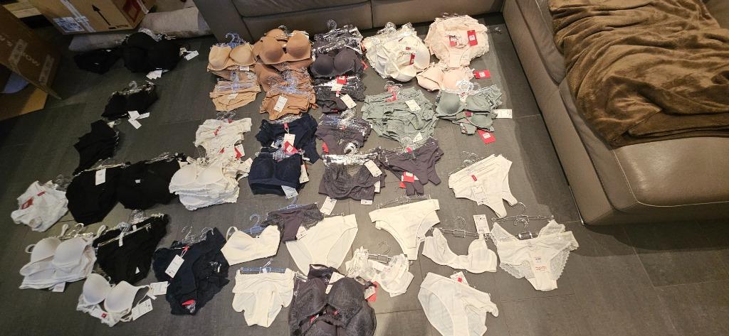 Groot lot lingerie Esprit, Esprit, Ophalen of Verzenden, Overige kleuren, Overige typen