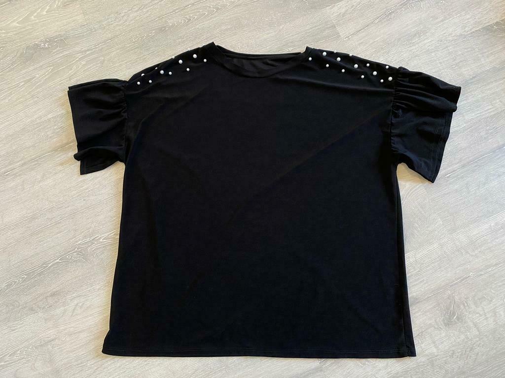 Zwarte tshirt maat 44, Zwart, Maat 42/44 (L), Ophalen of Verzenden, Zo goed als nieuw