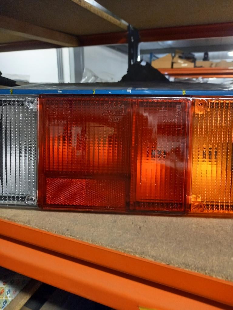 RECHTER ACHTERLICHT J5/BOXER/IVECO/DUCATO VOOR 20€, Ophalen