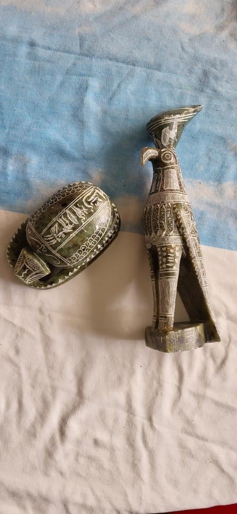 2 groene beeldjes, Ophalen of Verzenden
