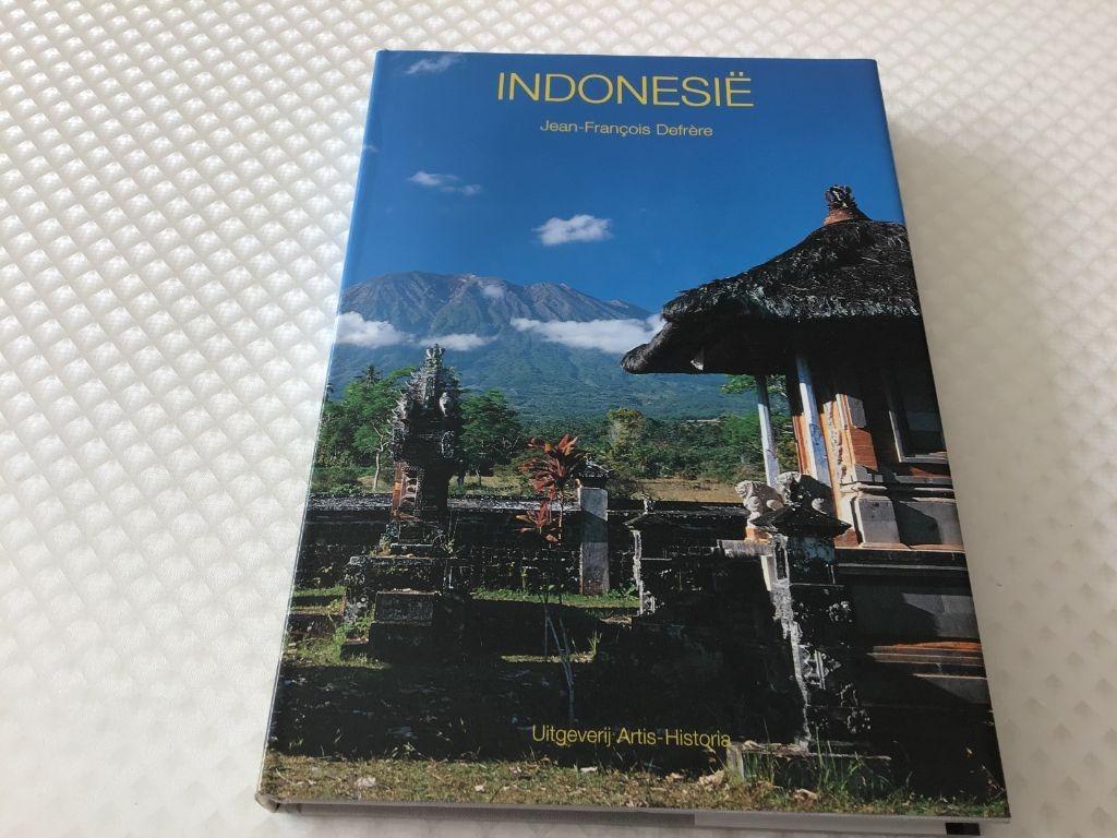 Boek v.Indonesië prachtig land om te reizen TOP, Diverse auteurs, Ophalen of Verzenden, Zo goed als nieuw, Reisgids of -boek