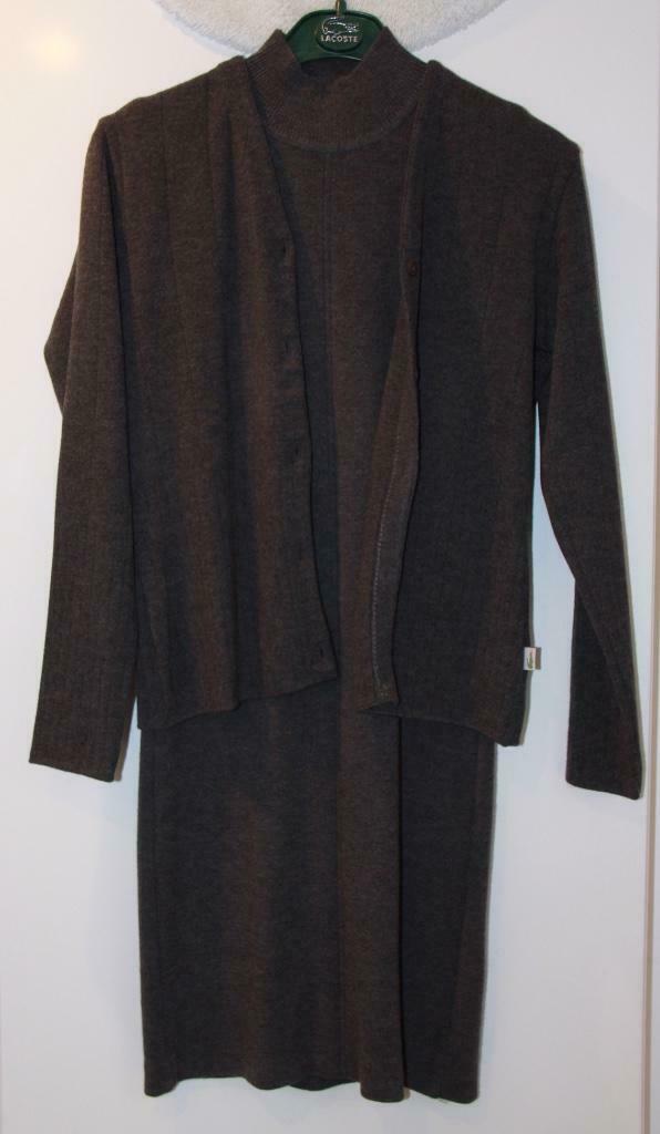 Robe LACOSTE + gilet Taille 38, Comme neuf, Taille 38/40 (M), Gris, Longueur genou