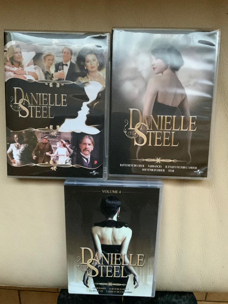 3 Coffrets DVD DANIELLE STEEL   14 DVD, Enlèvement ou Envoi, Comme neuf, Comédie romantique, Coffret