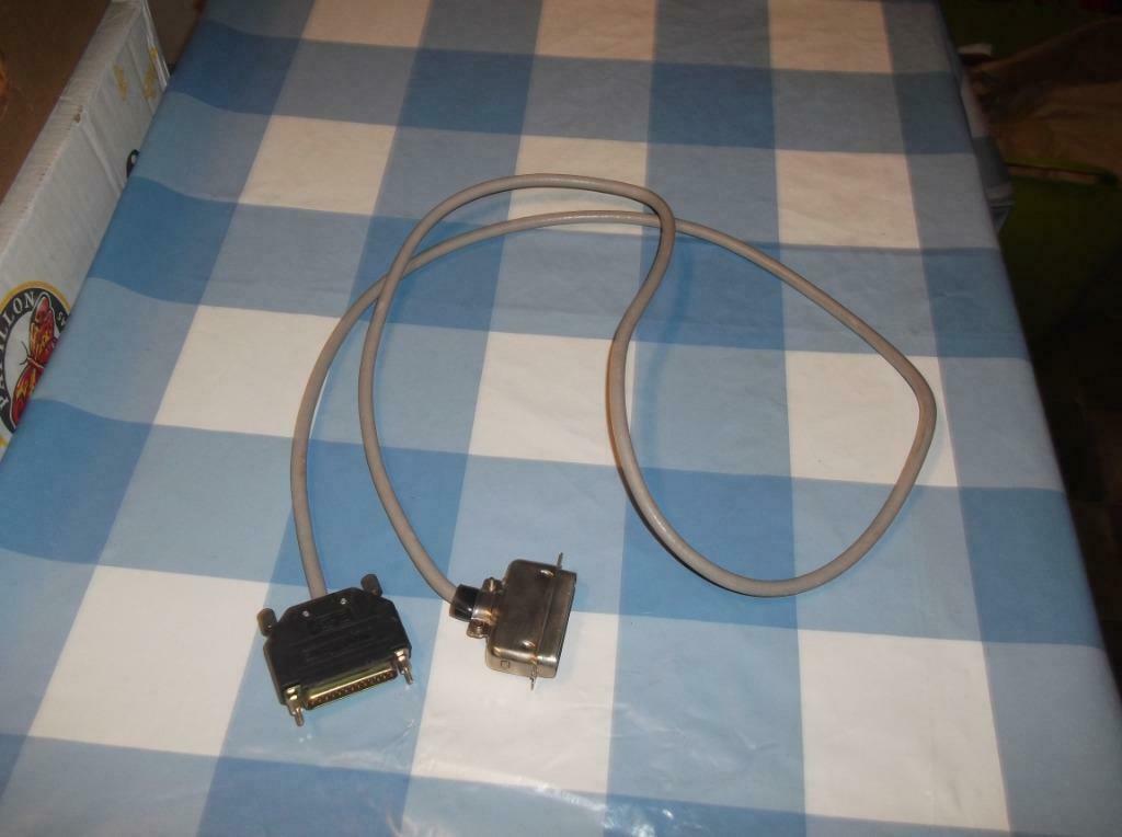 Câble ordinateur., Informatique & Logiciels, Enlèvement ou Envoi, Utilisé