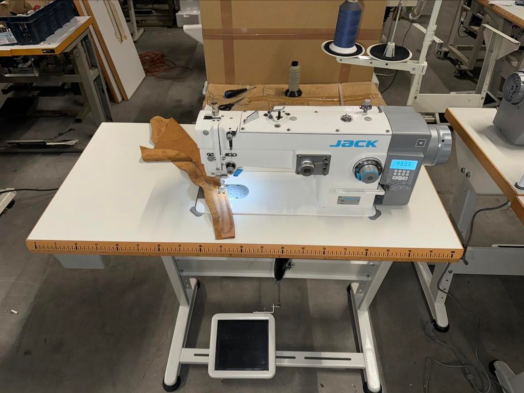 Industriële naaimachine jack zigzag recht zware stoffen auto, Neuf, Autres marques, Enlèvement ou Envoi, Machine à coudre