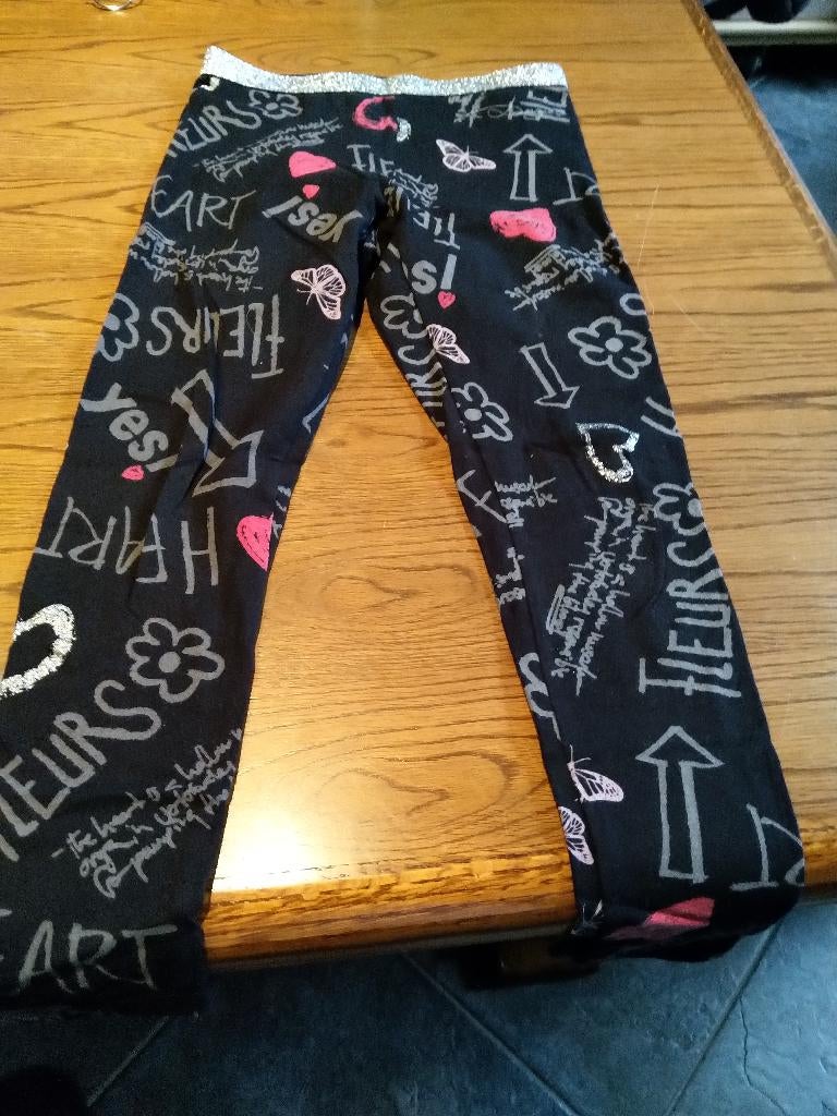 legging Desigual fille 9/12 ans, Enfants & Bébés, Pantalon, Desigual, Enlèvement ou Envoi, Utilisé