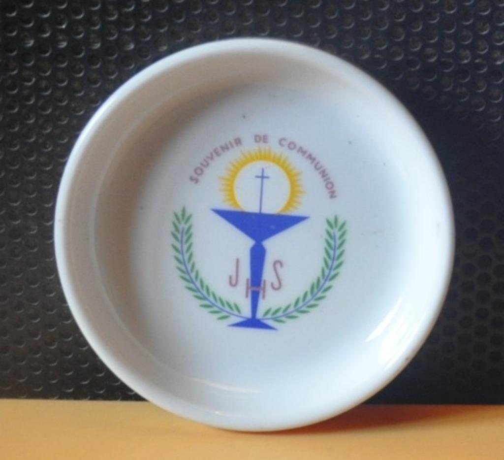 coupelle souvenir de communion en porcelaine, Enlèvement ou Envoi