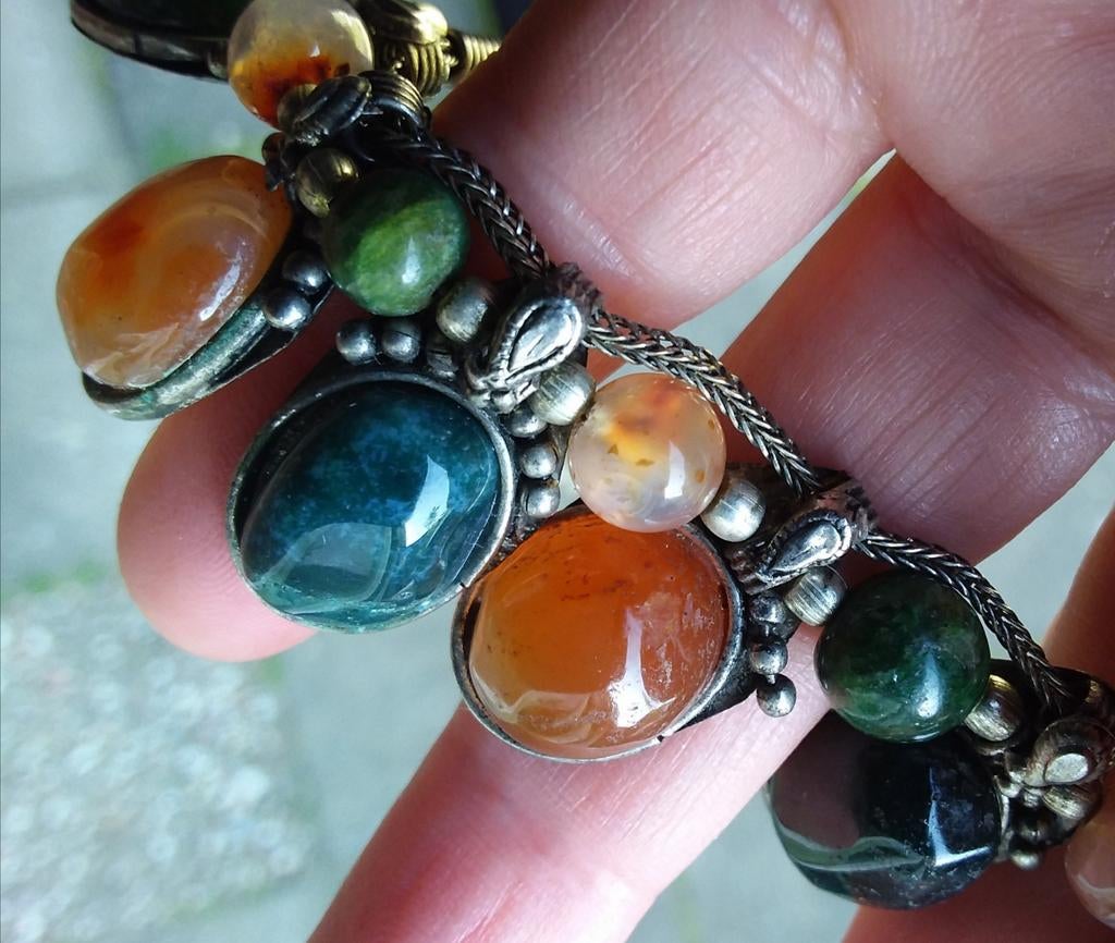 Hérité. Très beau collier., Envoi