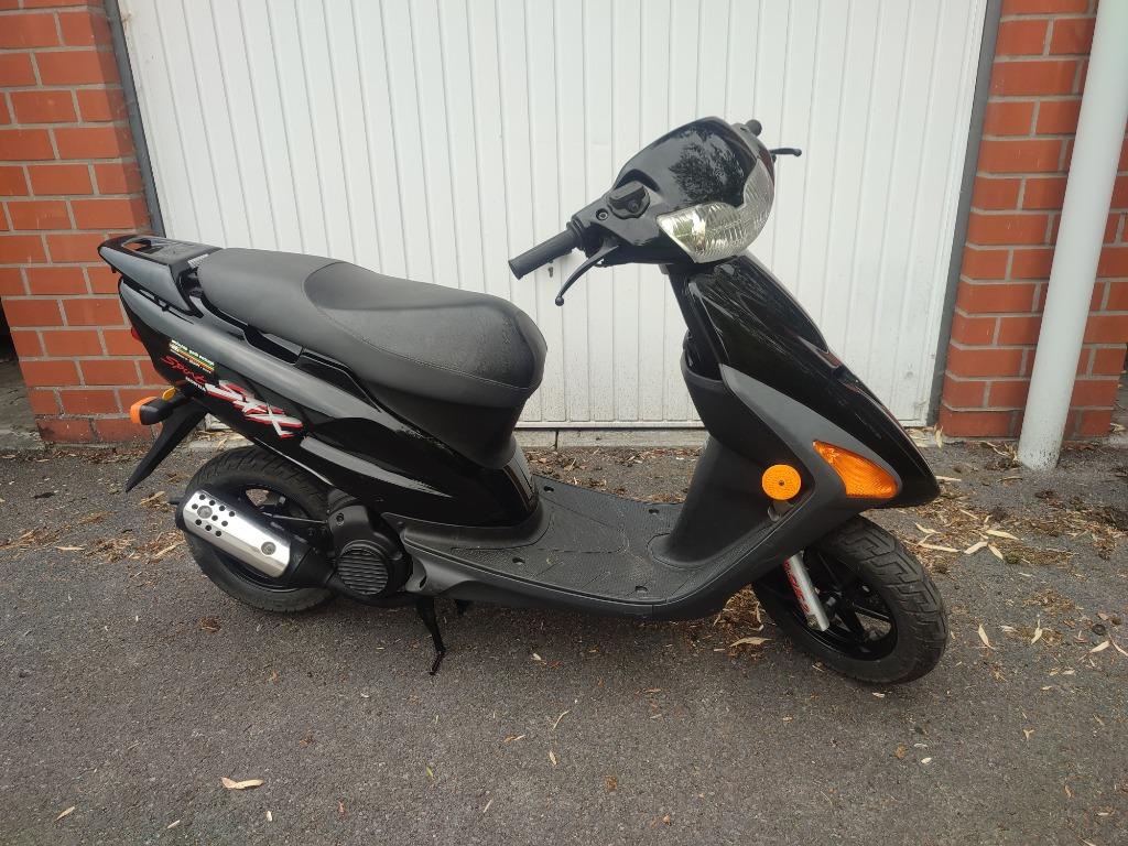 honda sfx zwart  a scooter, Fietsen en Brommers, Ophalen, Honda, Gebruikt, Klasse A (25 km/u)