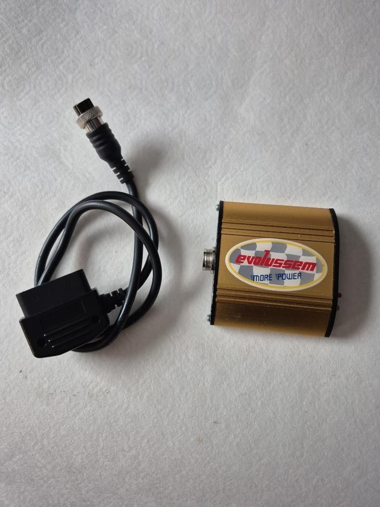 boitier additionnel Evolussem hyundai i10 1,2 l -2014 à 2019, Enlèvement ou Envoi, Utilisé, Hyundai