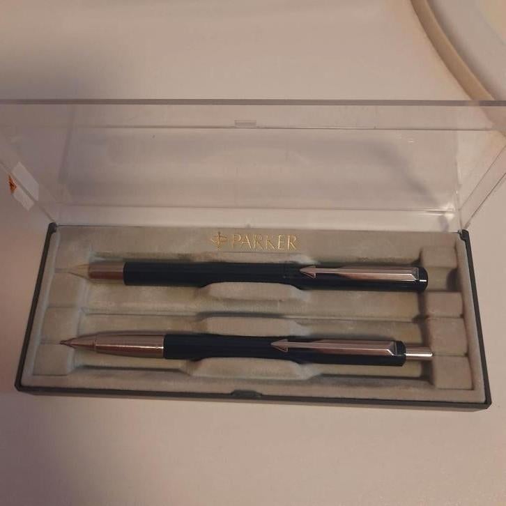 PARKER VECTOR set BLAUW*ROLLERBALL+VULPOTLOOD*MIB*, Verzamelen, Pennenverzamelingen, Nieuw, Vulpotlood, Parker, Met doosje, Ophalen