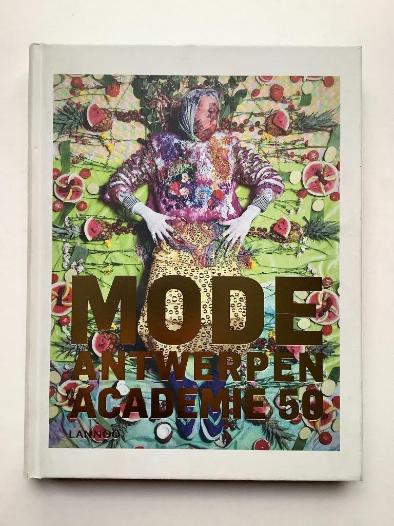 Mode Antwerpen Academie 50 (Lannoo 2013), Boeken, Ophalen