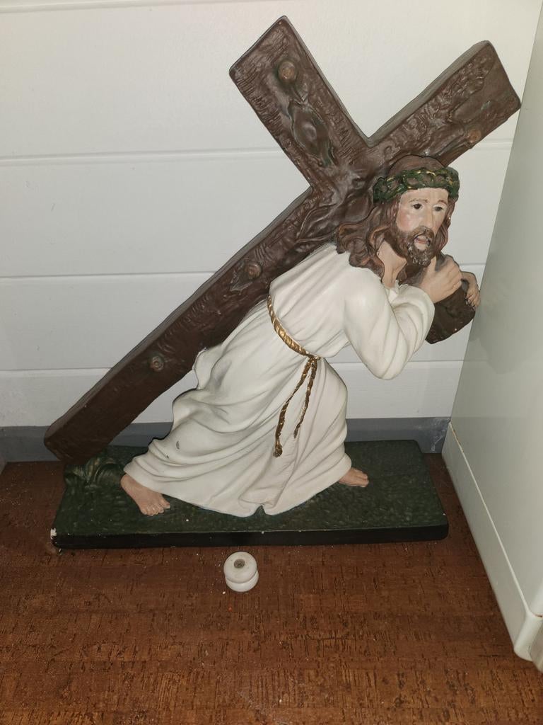 Statue de Jésus, Enlèvement ou Envoi