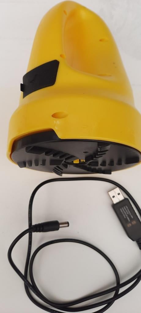 Elektrische Ijskrabber met USB  Lader, 12volt  15€, Enlèvement ou Envoi, Comme neuf