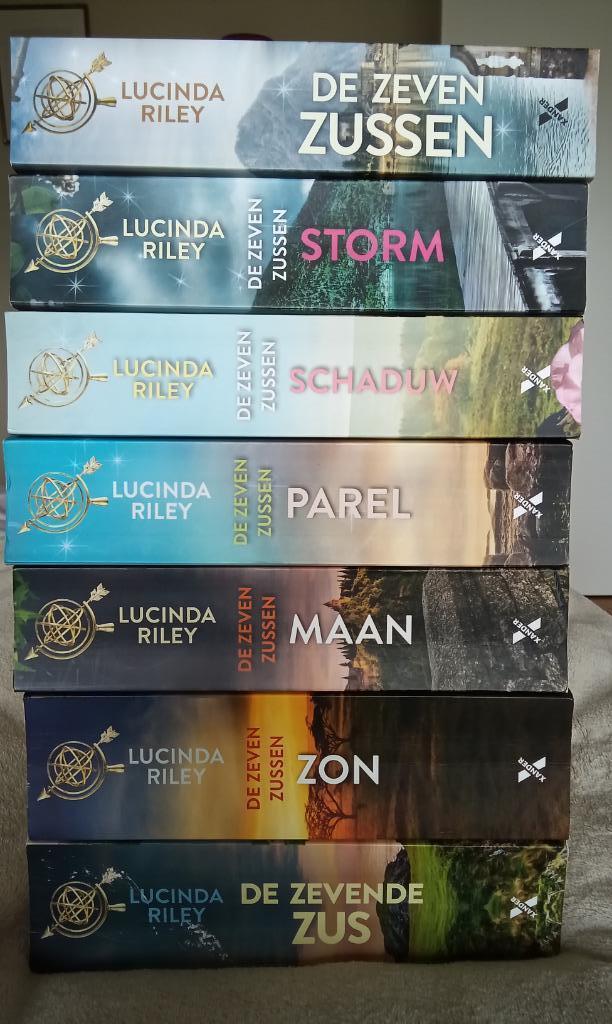 Boeken, Boeken, Ophalen, België, Lucinda Riley, Zo goed als nieuw