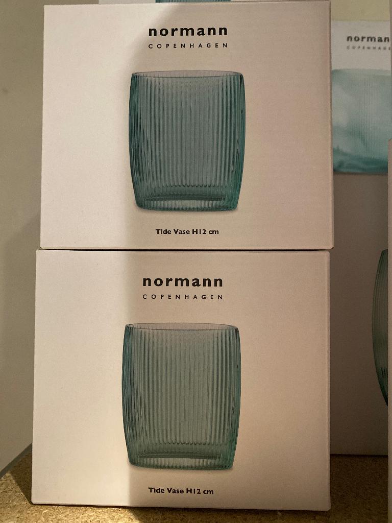 Normann copenhagen tide vase 12cm vaas, Nieuw, Ophalen of Verzenden, Glas, Minder dan 50 cm