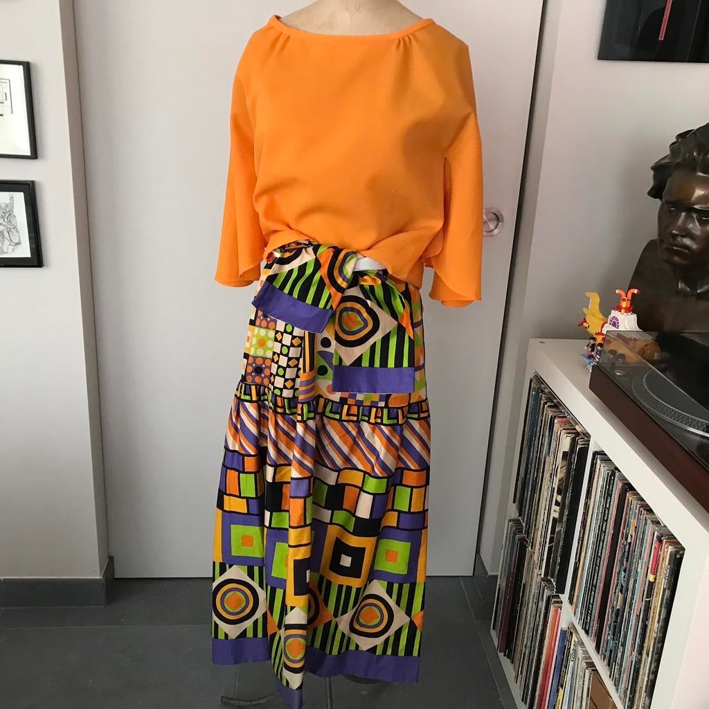 Vintage rok in een prachtig kleuren patroon, maat 38, Kleding | Dames, Rokken, Ophalen of Verzenden, Zo goed als nieuw, Maat 38/40 (M)