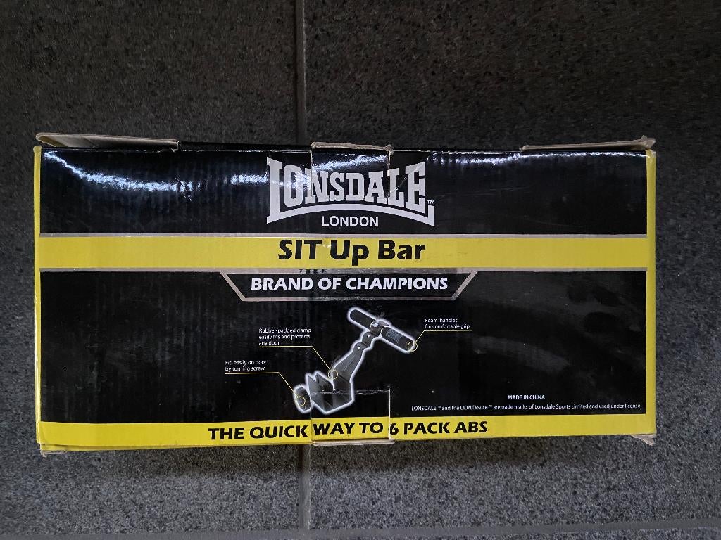 Lonsdale Sit Up Bar – Buikspiertrainer voor onder de deur, Sports & Fitness, Équipement de fitness, Comme neuf, Autres types, Abdominaux